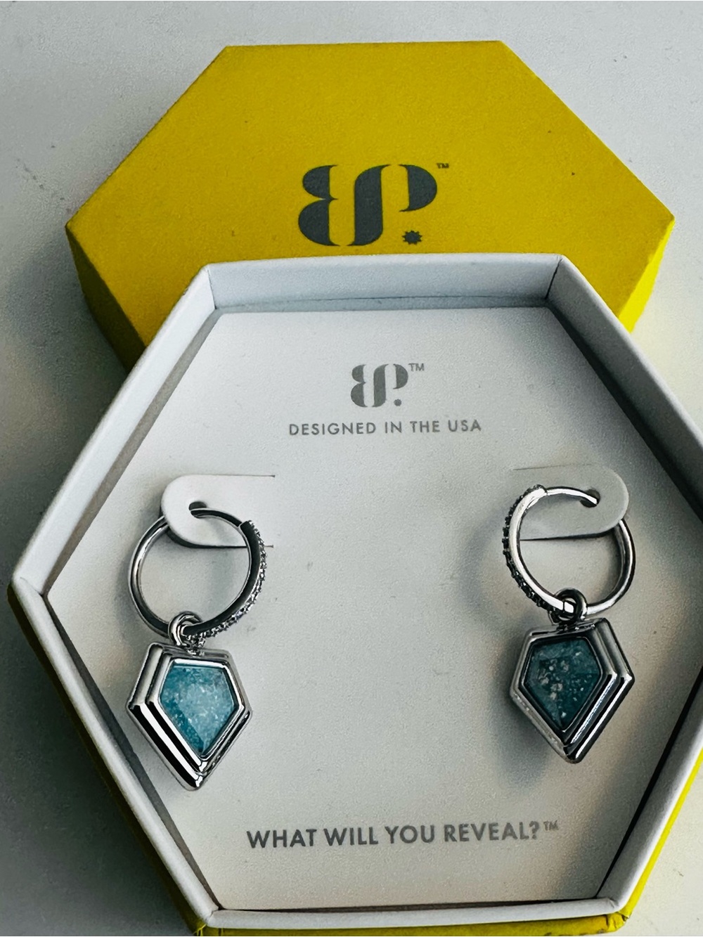 NIB Bomb Party “What The Moon Gave” earrings ER17918
